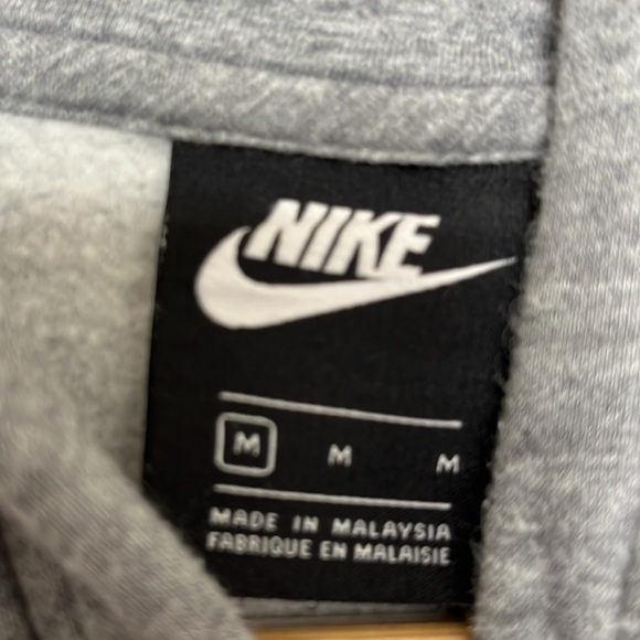 Nike Signature Pullover Gray Hoodie With White Embroidered Swoosh Youth Medium - Picture 6 of 7
